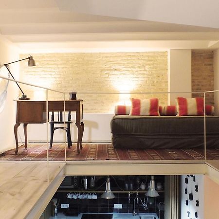 Architecture & Design Home In Triana Seville Exterior photo